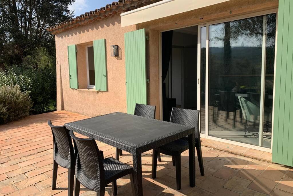 Charmant appartement T2 au coeur des vignes Cogolin Extérieur photo
