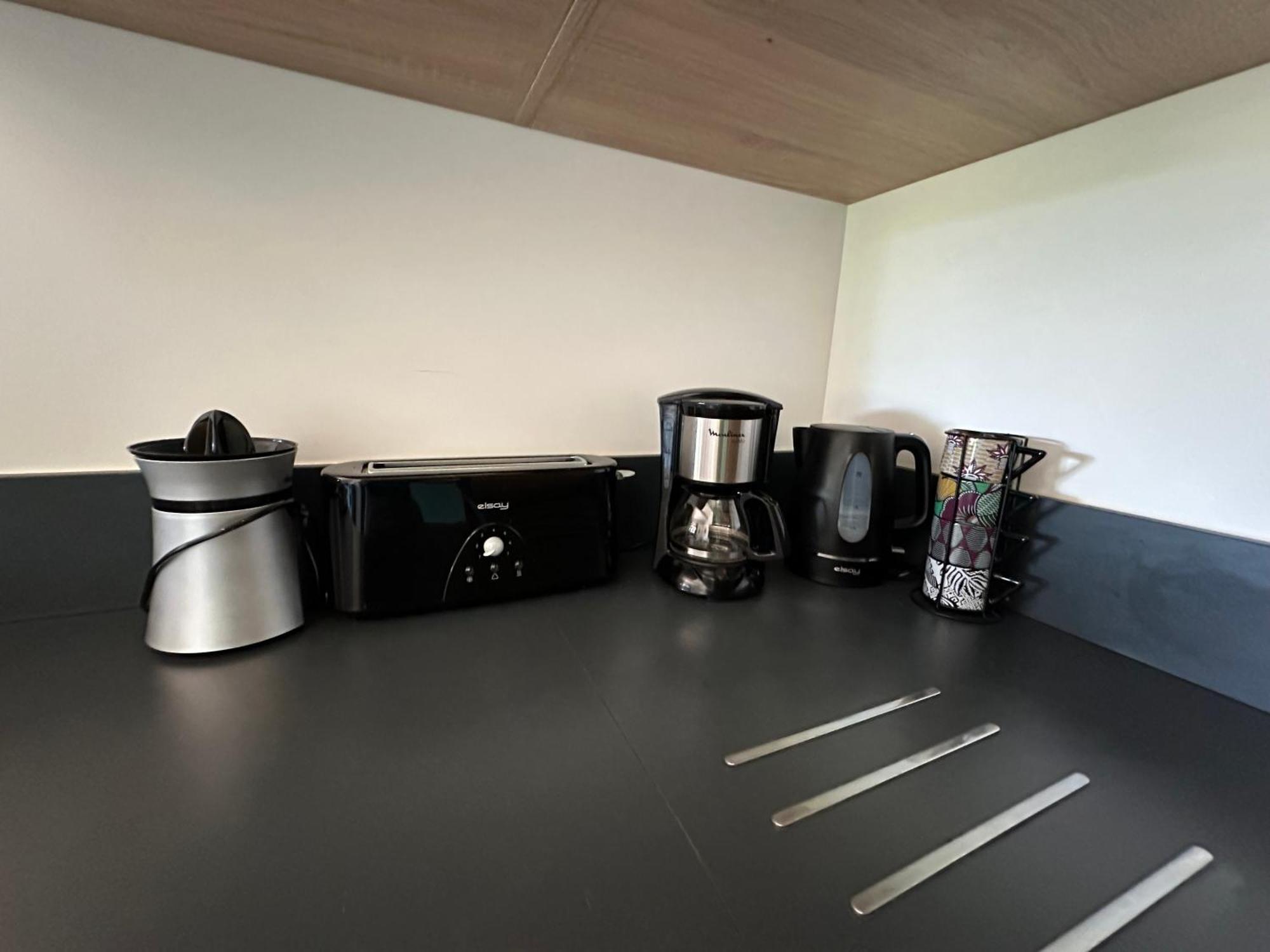 Charmant appartement T2 au coeur des vignes Cogolin Extérieur photo